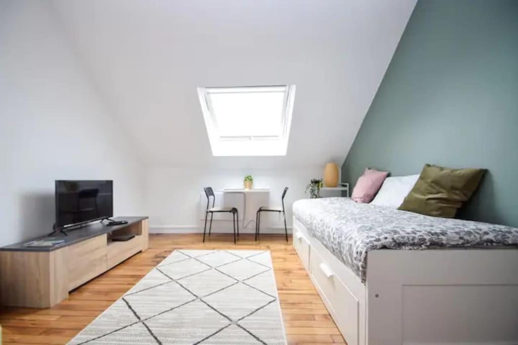 דראנסי Disponible - Appartement Entier - 10Mn Rer B Aeroport Cdg - Paris Gare Du Nord, T11 Express, Le Bourget, Tout Equipe, Netflix Gratuit, 3 Personnes, 4Eme Etage, Escaliers, Parc Des Expositions, Parking Rue Gratuit Apres 19H מראה חיצוני תמונה